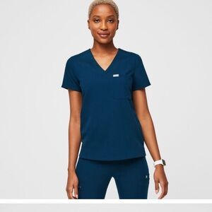 Women’s figs scrub set